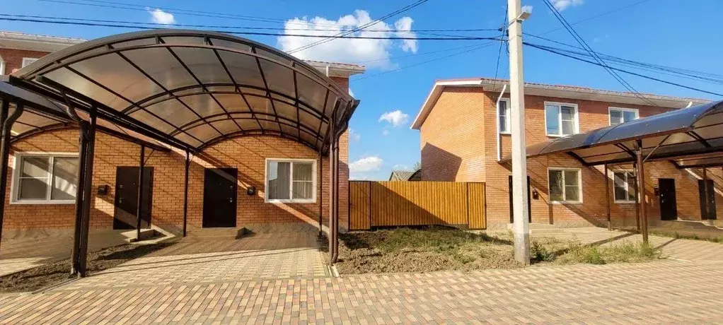 Таунхаус в Краснодарский край, Северская ст-ца ул. Казачья (66 м) - Фото 1