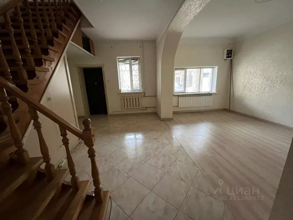 Дом в Дагестан, Махачкала ул. Рустамова, 17 (280 м) - Фото 2