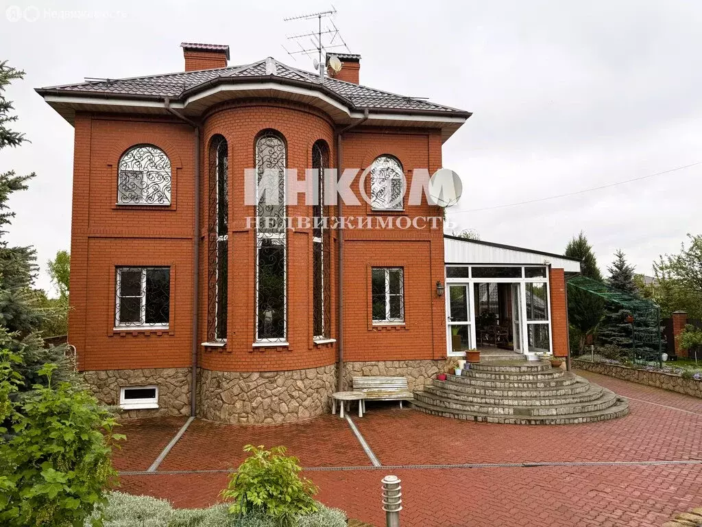 Дом в деревня Андреевское, Кооперативная улица, 54А (370 м) - Фото 1
