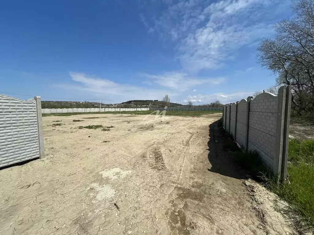 Участок в Севастополь ул. Речная (4.0 сот.) - Фото 1