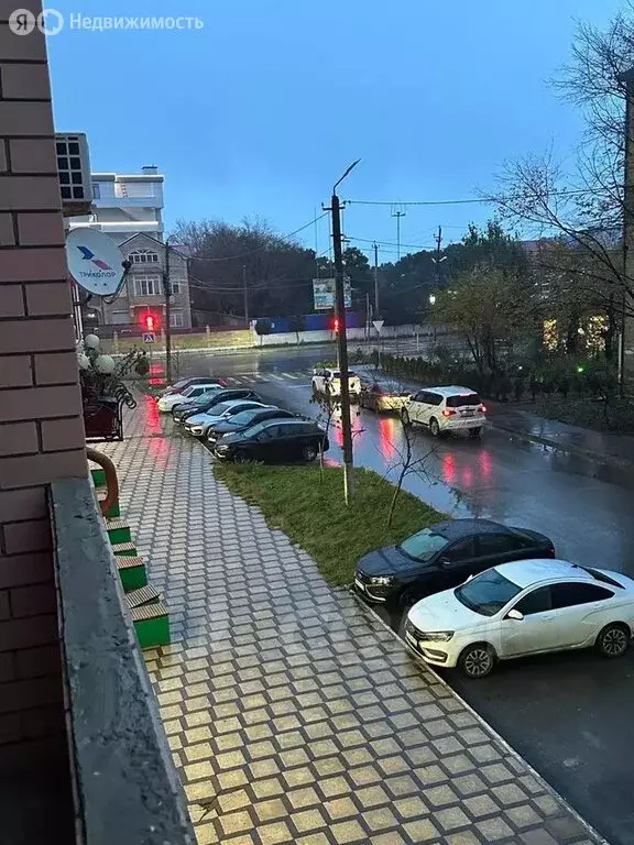 Квартира-студия: Каспийск, улица М. Халилова, 22 (145 м) - Фото 1