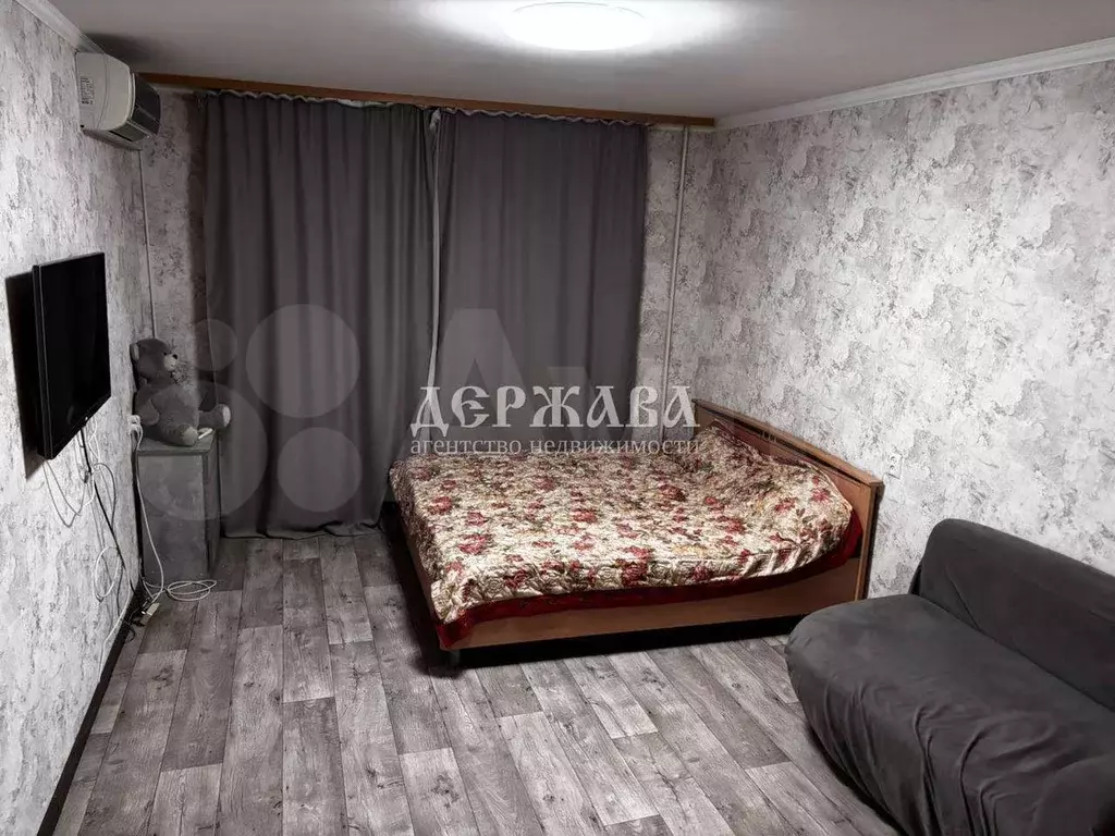1-к. квартира, 37 м, 1/9 эт. - Фото 0