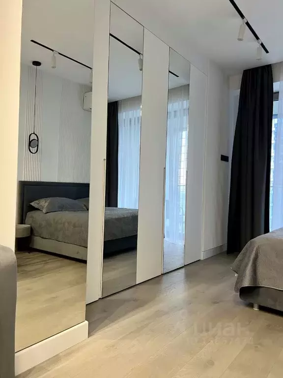 Студия Крым, Ялта Приморский парк имени Гагарина кв-л, 9 (48.0 м) - Фото 1