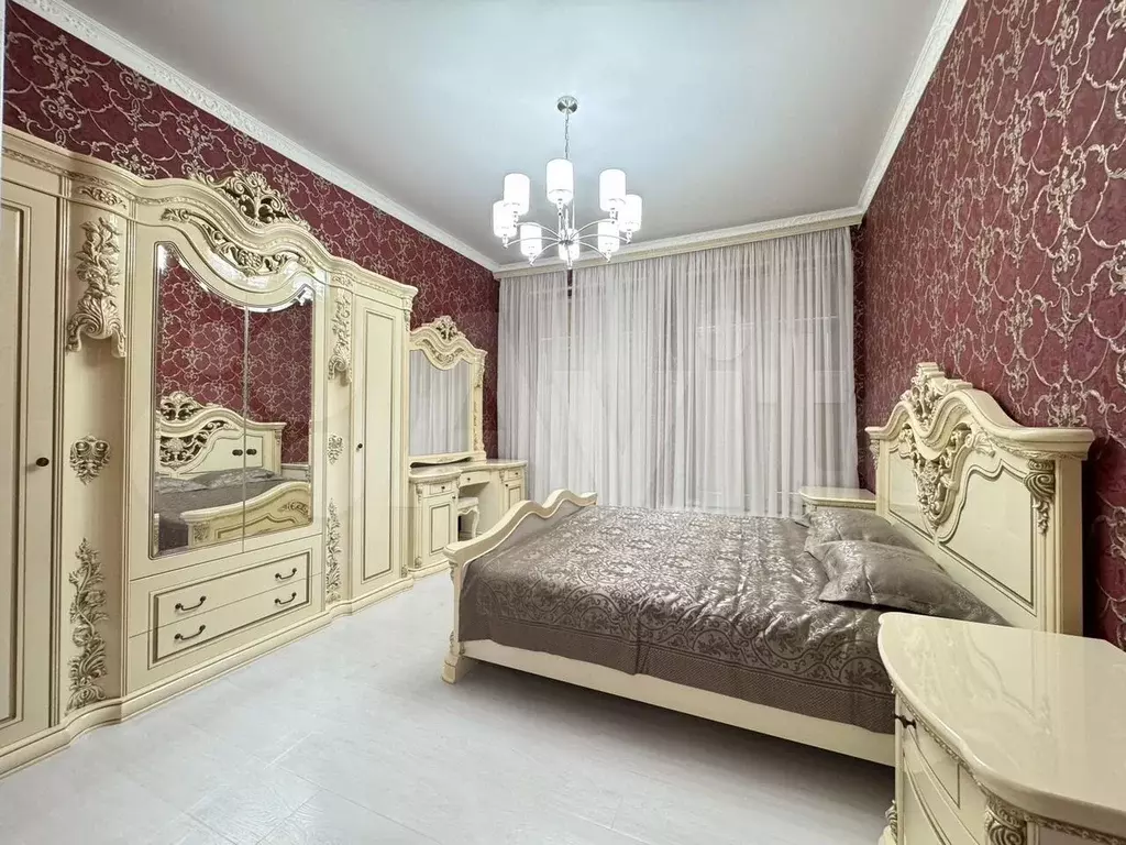 1-к. квартира, 60 м, 4/6 эт. - Фото 0
