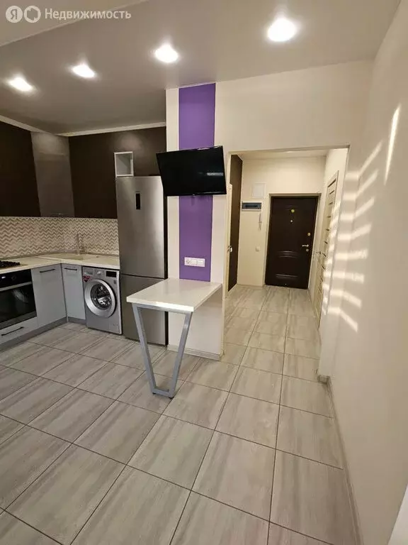 1-комнатная квартира: Симферополь, проспект Победы, 1 (57.3 м) - Фото 2