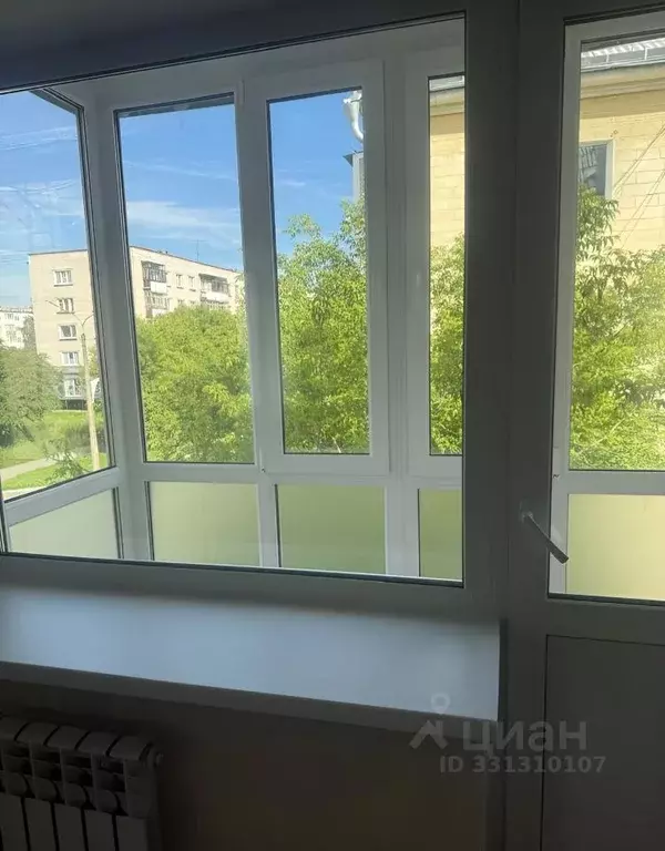 1-к кв. Свердловская область, Лесной ул. Белинского, 48 (30.0 м) - Фото 2