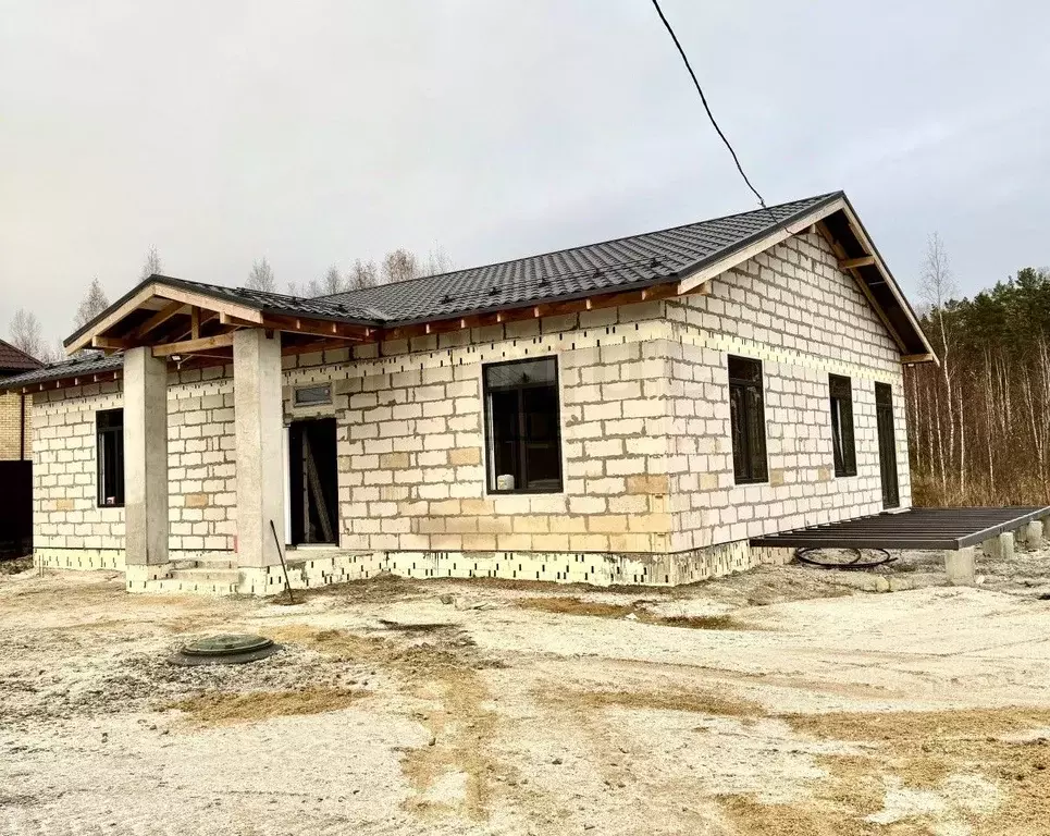 Коттедж в Свердловская область, Екатеринбург пер. Осенний, 9 (176 м) - Фото 1