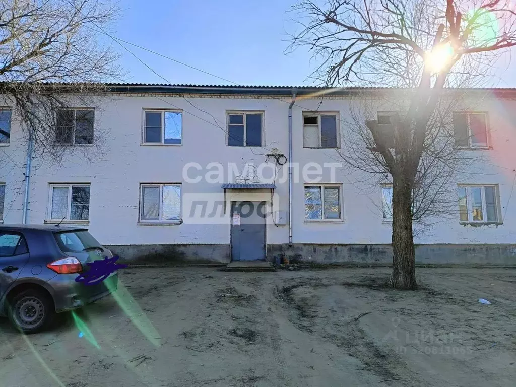 2-к кв. Калмыкия, Целинный район, с. Троицкое ул. Буденного, 2 (47.9 ... - Фото 0