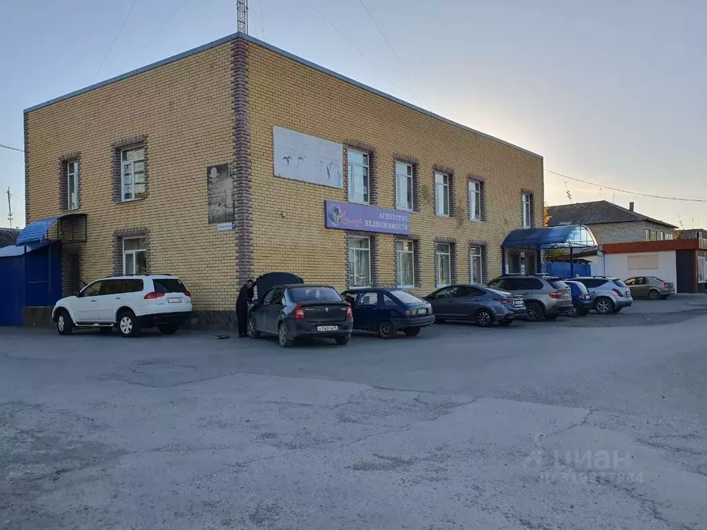 Помещение свободного назначения в Свердловская область, Сысертский ... - Фото 1