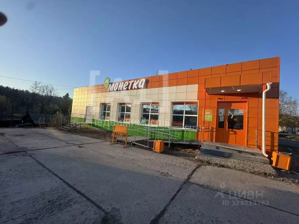 Торговая площадь в Челябинская область, Усть-Катавский городской ... - Фото 2