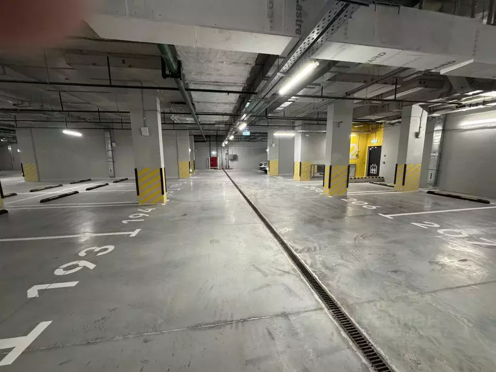 Гараж в Москва Новоостаповская ул., 7к1 (13 м) - Фото 2