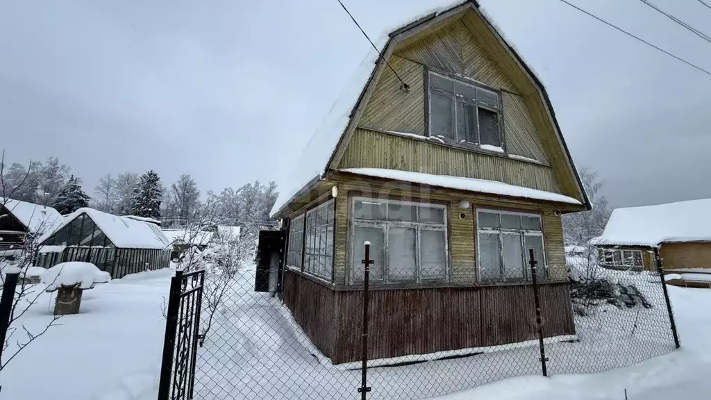 Дом в Ленинградская область, Киришский район, Кусинское с/пос, Медик ... - Фото 1