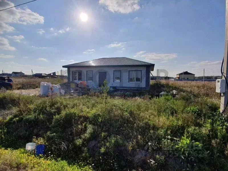 Дом в Тюменская область, Тюменский муниципальный округ, с. Успенка ул. ... - Фото 1