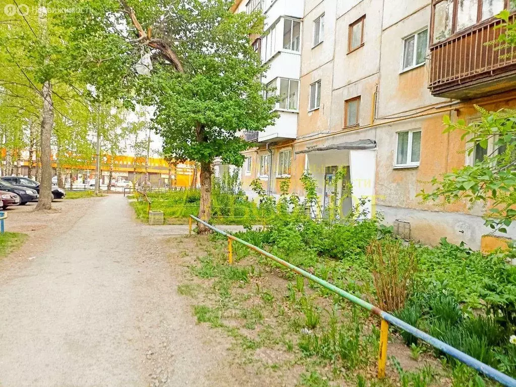 2-комнатная квартира: Ревда, улица Цветников, 35 (42 м) - Фото 0