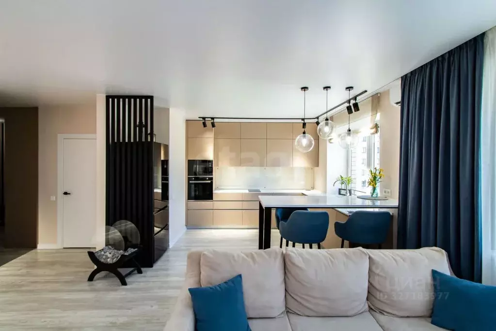 2-к кв. Тюменская область, Тюмень ул. Мельникайте, 34к1 (81.0 м) - Фото 1