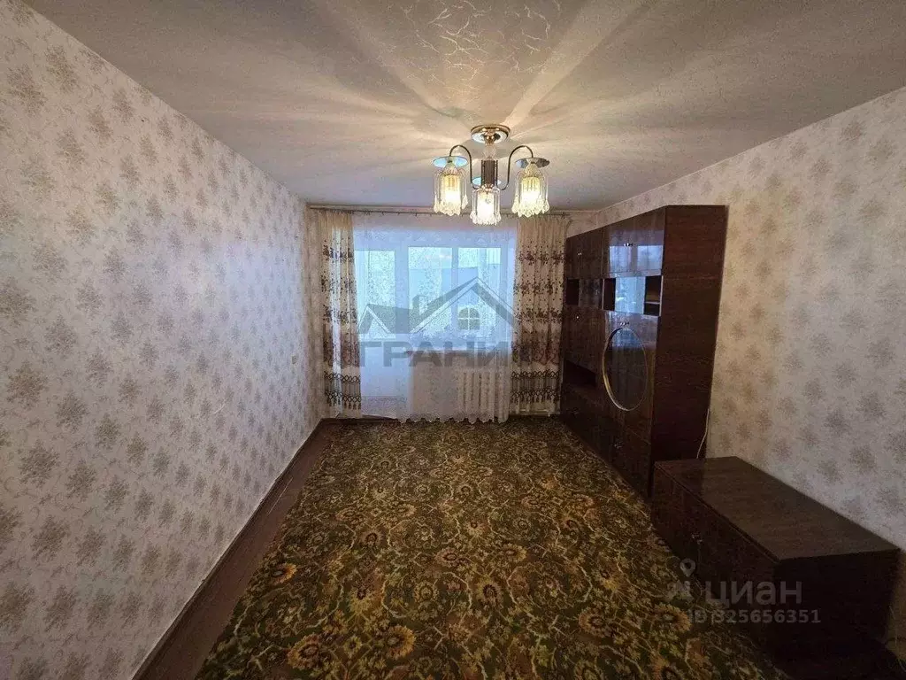 3-к кв. Новгородская область, Крестцы рп ул. Лесная, 36 (57.1 м) - Фото 1