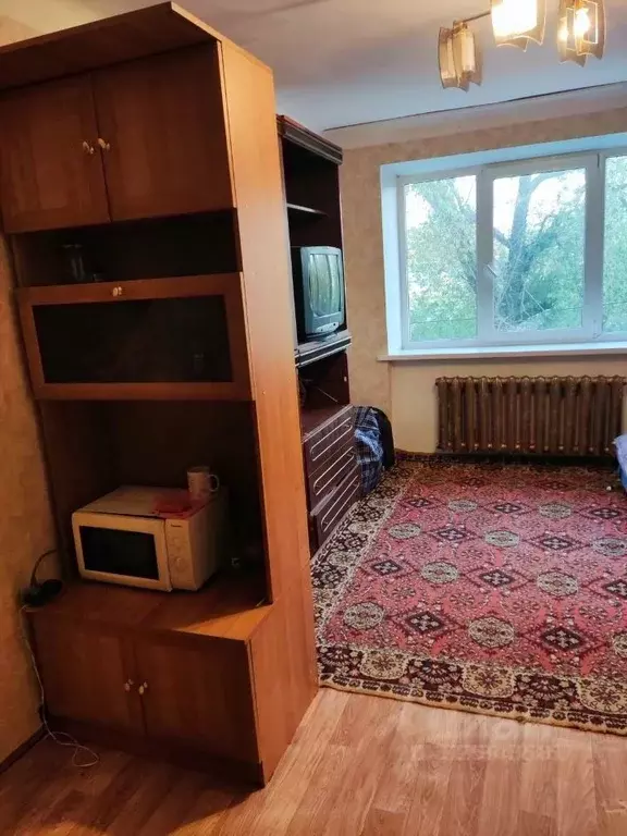 Комната Челябинская область, Челябинск ул. Братьев Кашириных, 101а ... - Фото 2