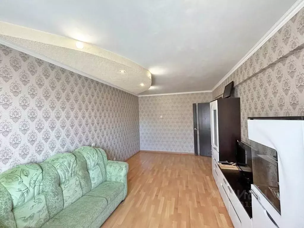 3-к кв. Омская область, Омск ул. 50 лет ВЛКСМ, 4Б (62.2 м) - Фото 1