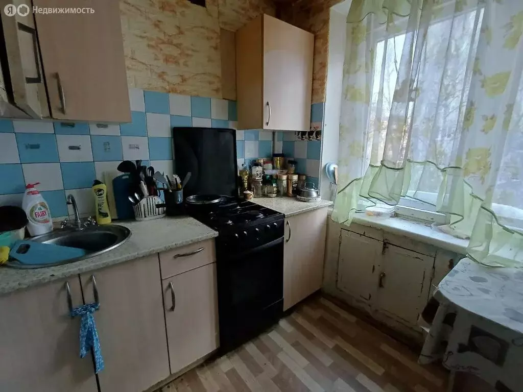 3-комнатная квартира: Калуга, улица Никитина, 76 (62 м) - Фото 1