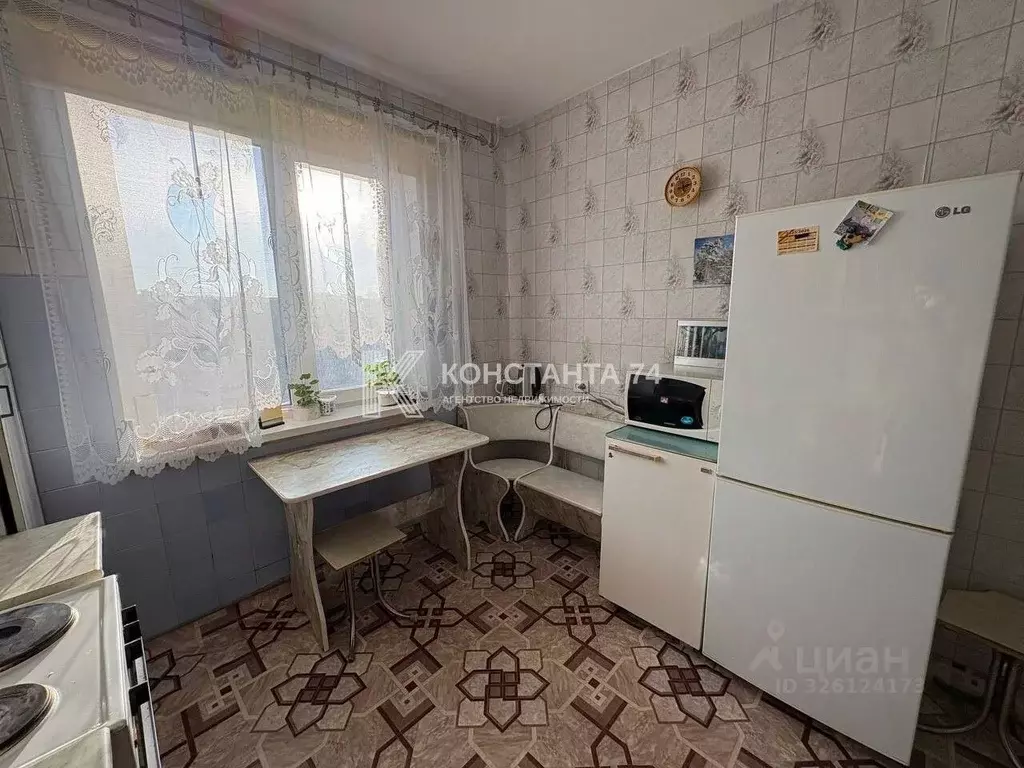 2-к кв. Челябинская область, Челябинск Солнечная ул., 74 (52.2 м) - Фото 2