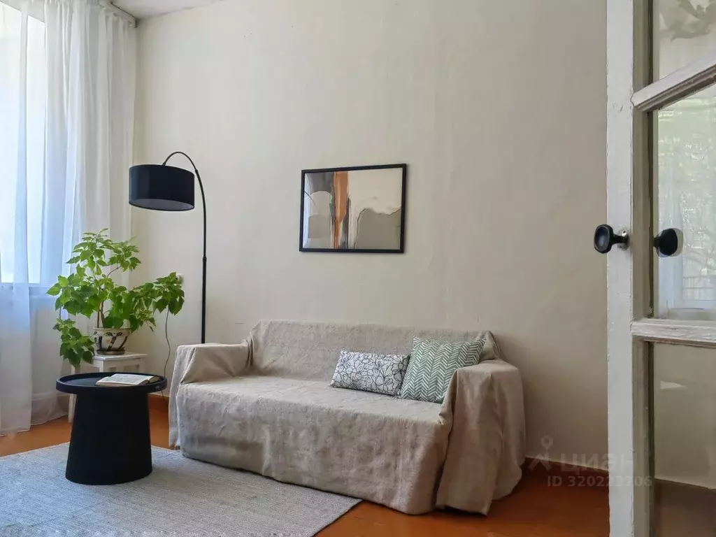 2-к кв. Иркутская область, Шелехов 7-й кв-л, 32 (54.3 м) - Фото 0