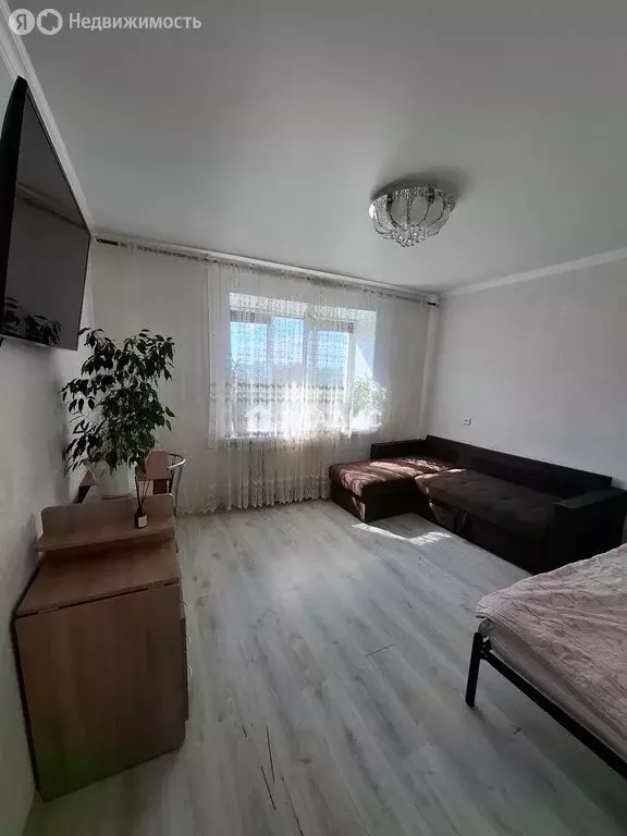 1-комнатная квартира: Казань, Окольная улица, 1 (37.7 м) - Фото 1