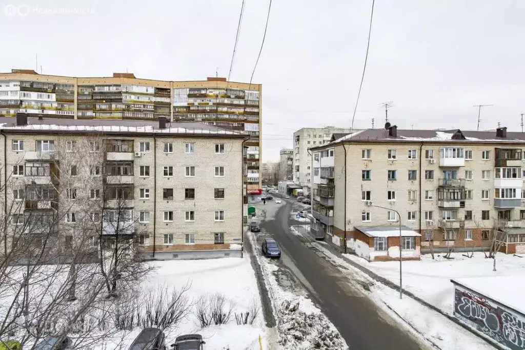 2-комнатная квартира: Тюмень, Карская улица, 36 (48.6 м) - Фото 2