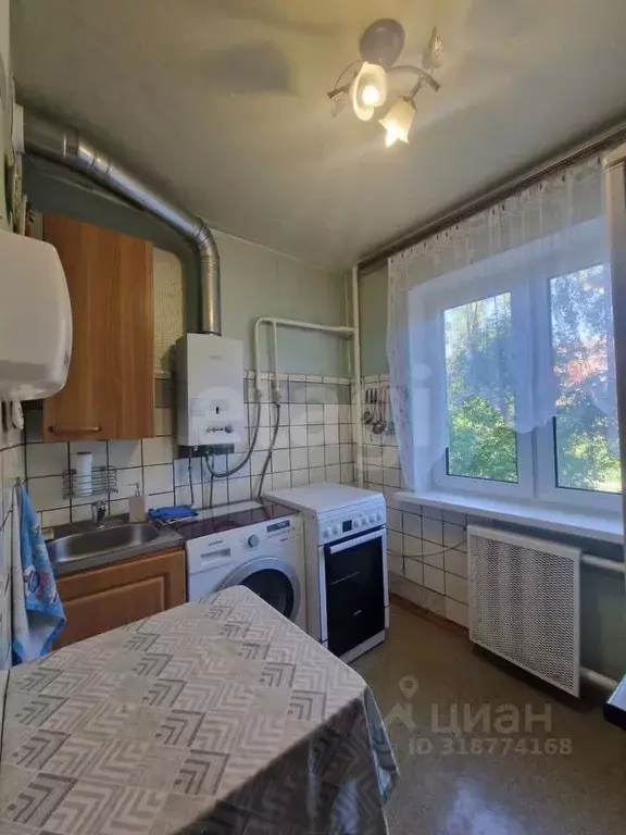 3-к кв. Московская область, Подольск ул. Свердлова, 41А (55.1 м) - Фото 0