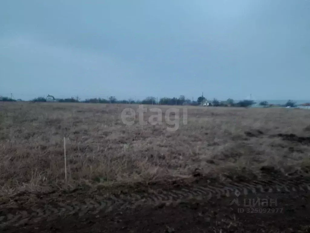 Участок в Крым, Симферопольский район, Урожайновское с/пос, Земляничка ... - Фото 2