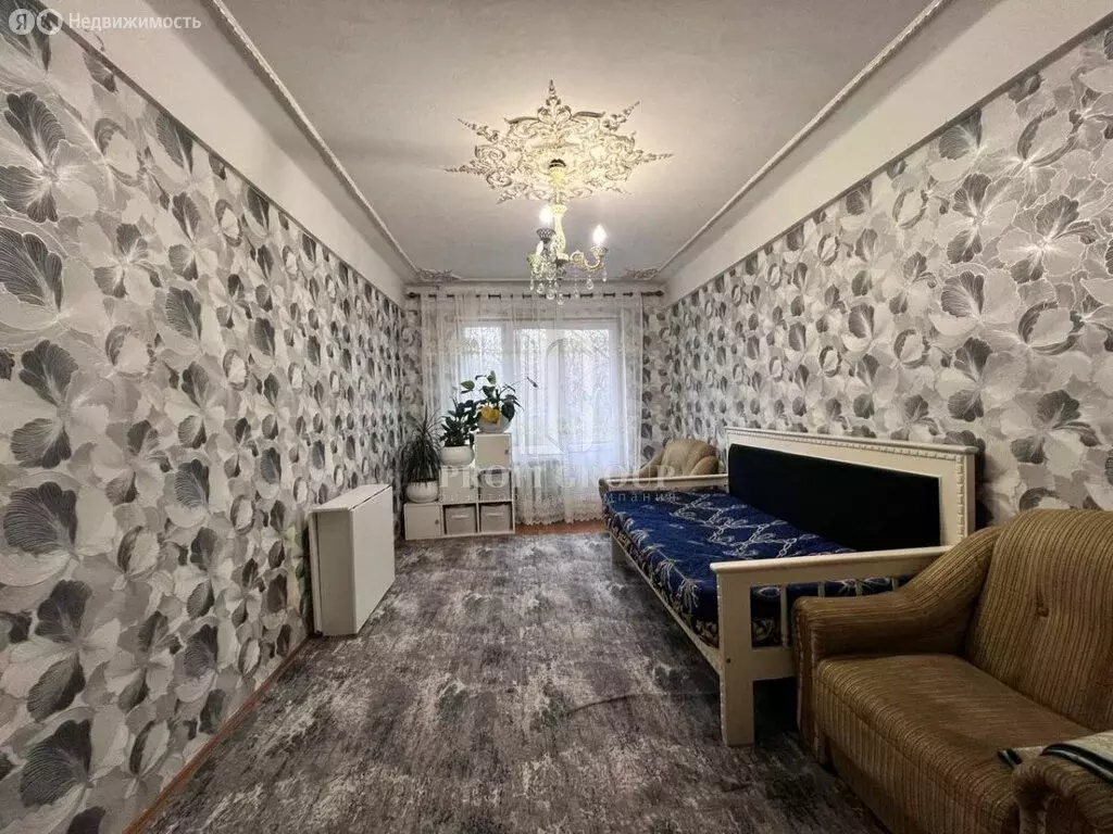 2-комнатная квартира: Махачкала, улица Ирчи Казака, 124Г (50 м) - Фото 1