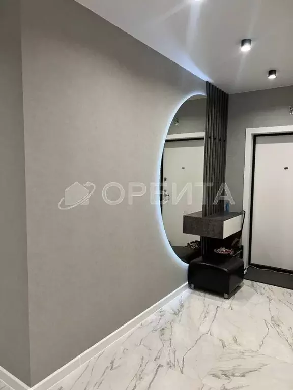 3-к кв. Тюменская область, Тюмень ул. Муравленко, 11 (106.4 м) - Фото 1