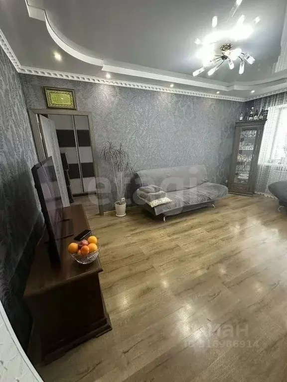 2-к кв. Оренбургская область, Оренбург просп. Братьев Коростелевых, 48 ... - Фото 0