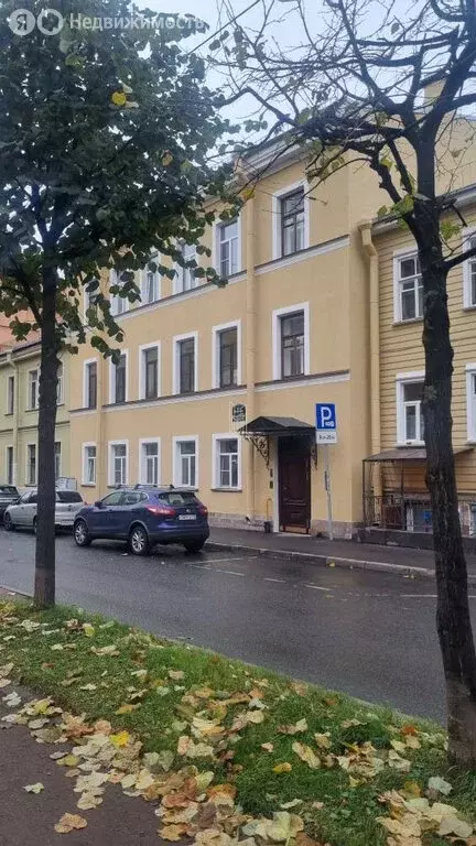 3-комнатная квартира: Санкт-Петербург, 16-я линия Васильевского ... - Фото 1