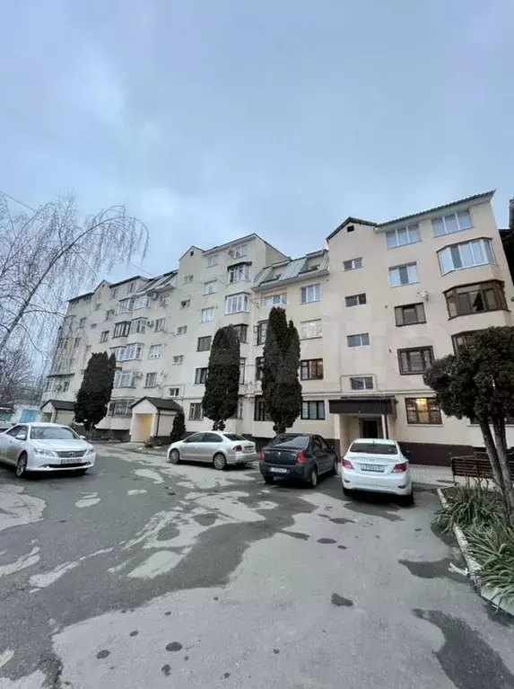 3-к. квартира, 90м, 3/6эт. - Фото 0