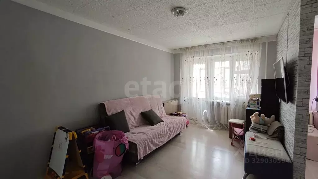 3-к кв. Башкортостан, Ишимбай ул. Губкина, 43 (53.2 м) - Фото 1