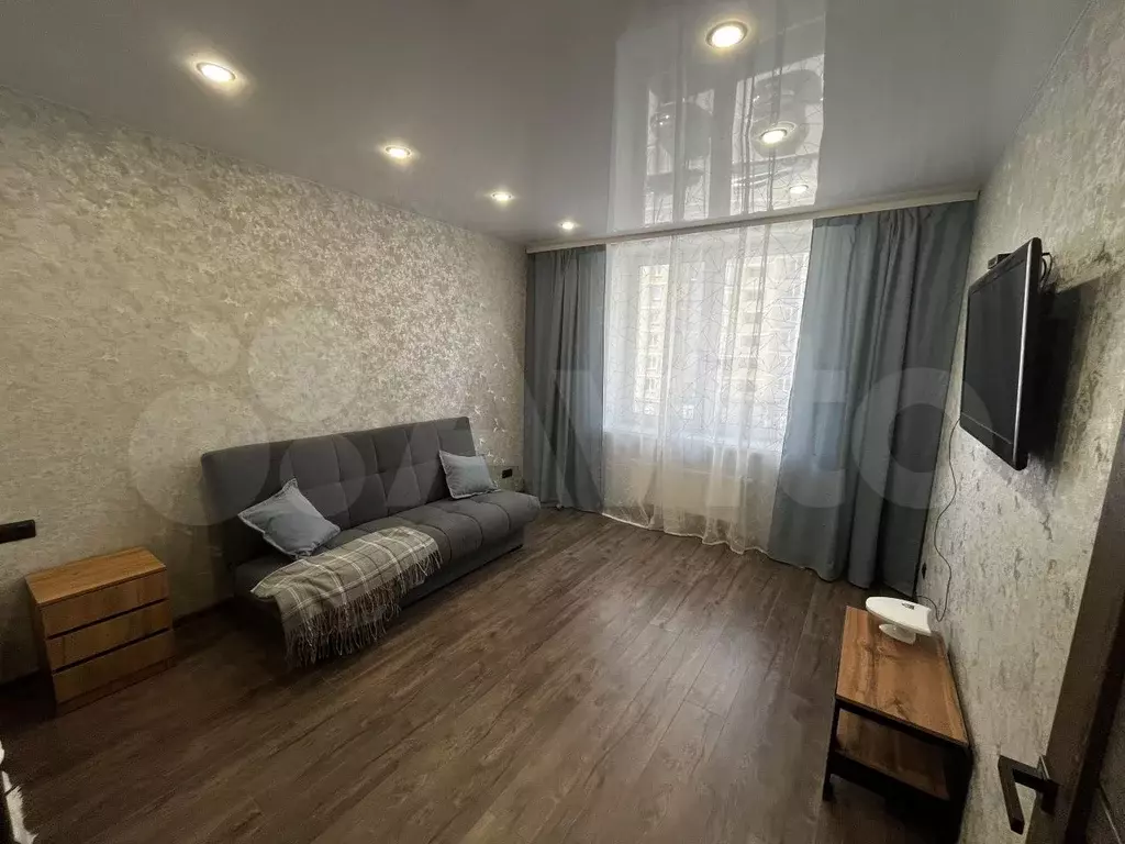 1-к. квартира, 41 м, 3/18 эт. - Фото 0