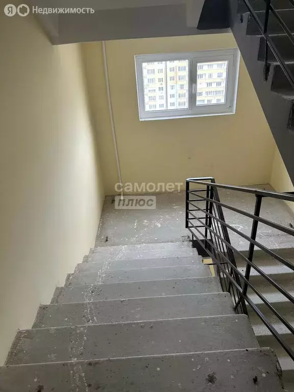 3-комнатная квартира: Каспийск, улица Магомедали Магомеджановa, 18к2 ... - Фото 1