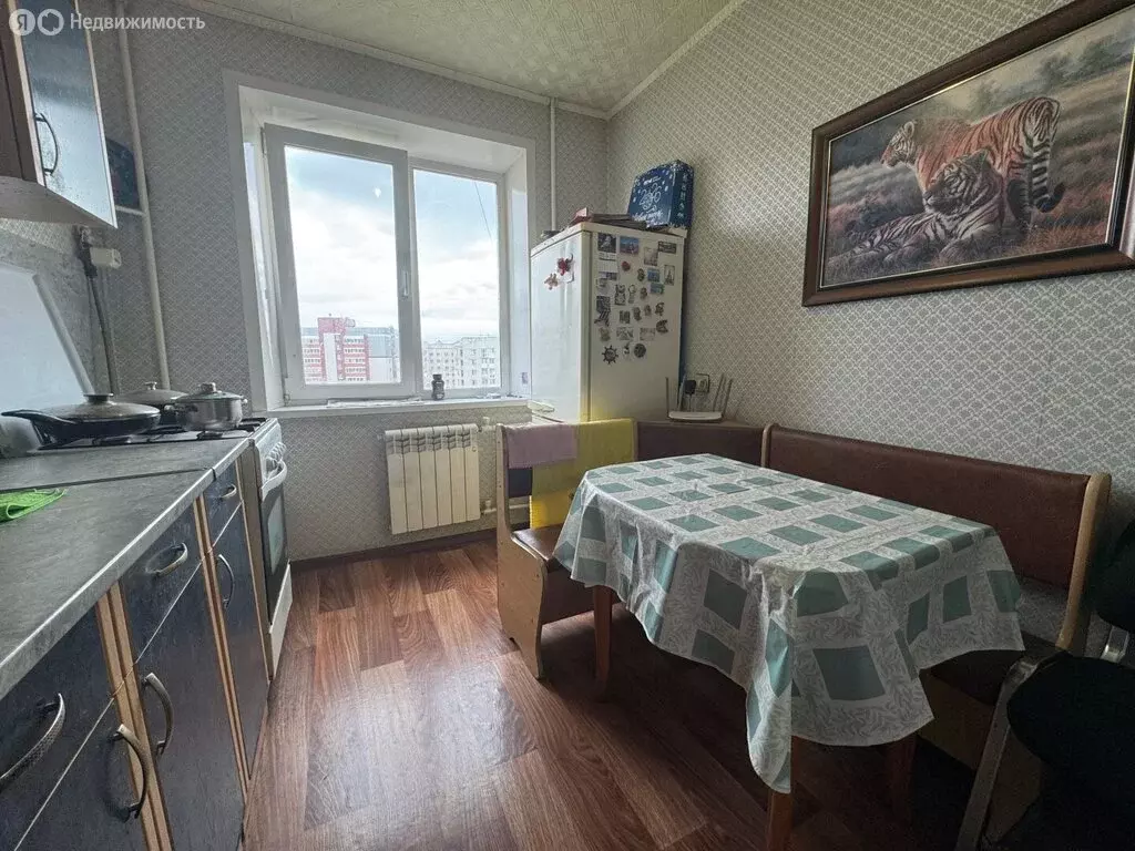 3-комнатная квартира: Курган, жилой район Заозёрный, 6-й микрорайон, ... - Фото 1