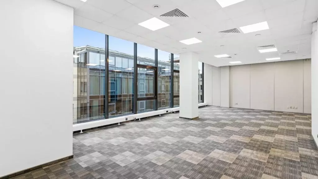 Офис в Санкт-Петербург 7-я Васильевского острова линия, 76 (67 м) - Фото 2