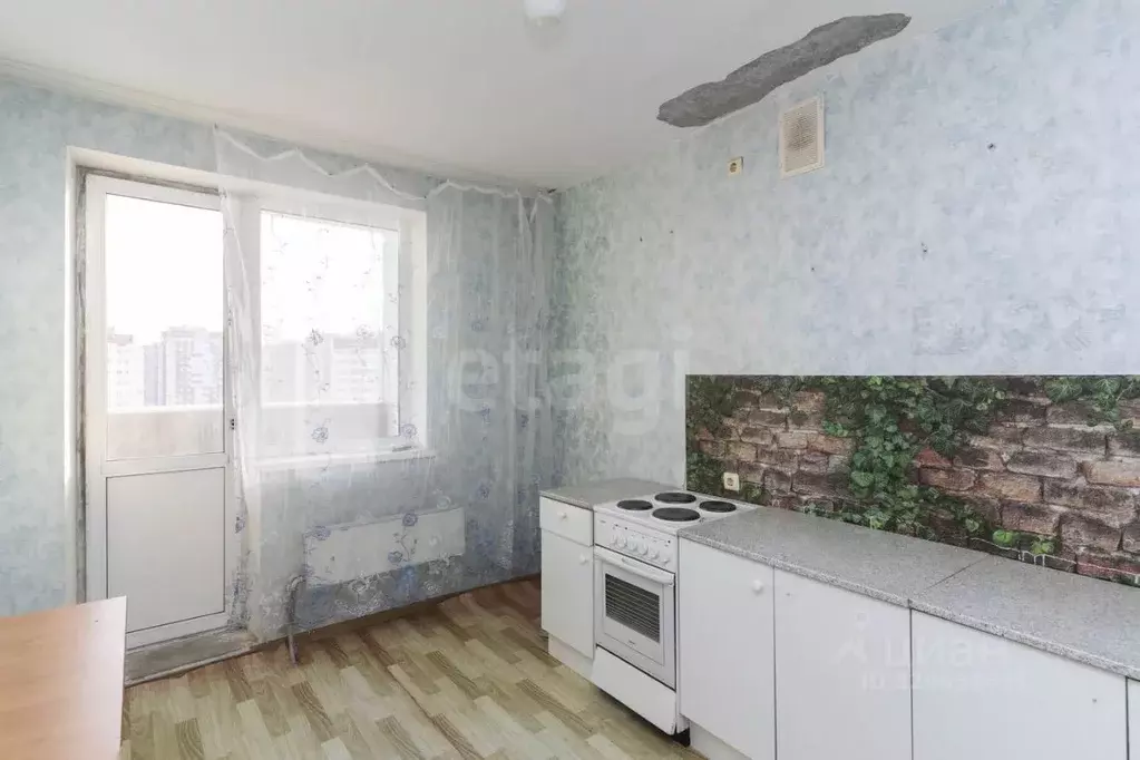 4-к кв. Тюменская область, Тюмень ул. Василия Гольцова, 2 (96.5 м) - Фото 1