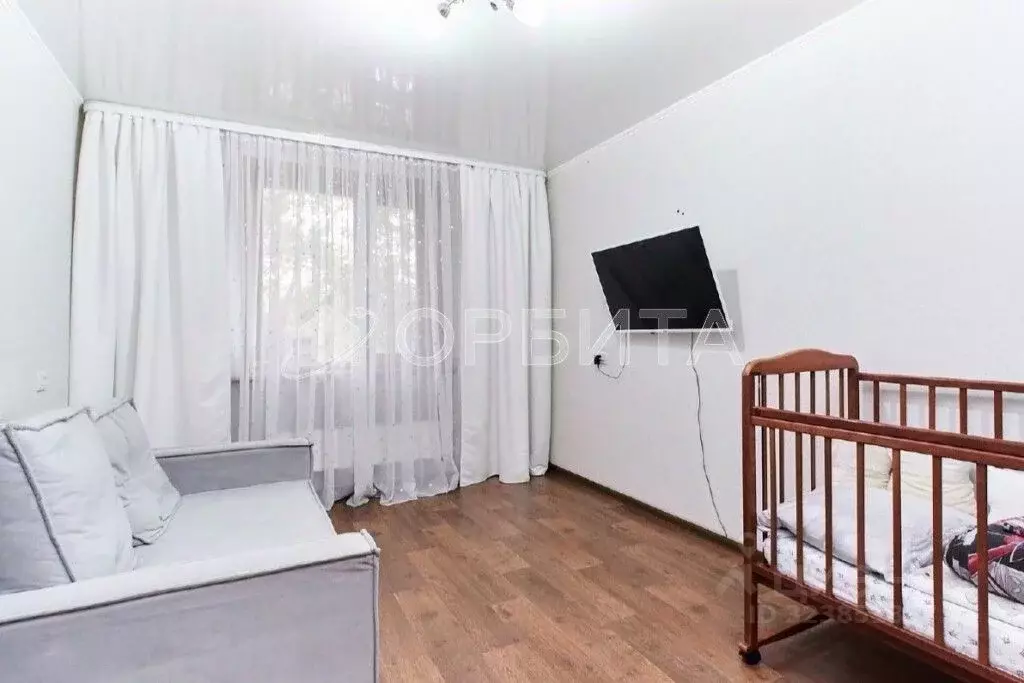 2-к кв. Тюменская область, Тюмень ул. Пархоменко, 52 (51.7 м) - Фото 2