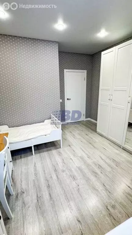 3-комнатная квартира: Берёзовский, улица Старателей, 8 (79.7 м) - Фото 1