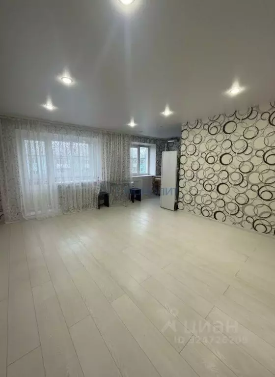 2-к кв. Нижегородская область, Дзержинск ул. Грибоедова, 23 (39.8 м) - Фото 1