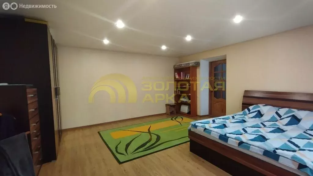 Квартира-студия: Вышестеблиевская, улица Ленина, 120 (90 м) - Фото 1