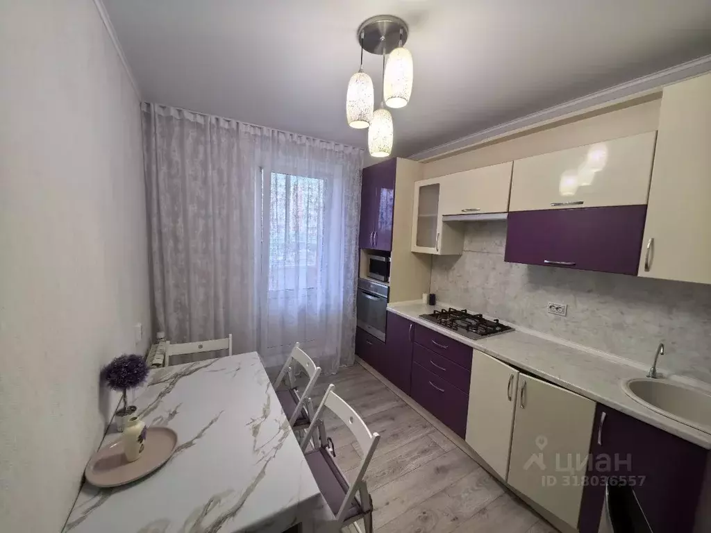 1-к кв. Татарстан, Альметьевск Алсу мкр, ул. Рината Галеева, 25 (40.0 ... - Фото 1