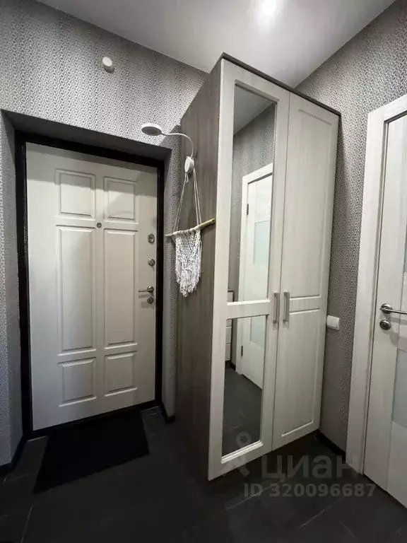 Студия Волгоградская область, Волгоград ул. Малиновского, 4А (30.0 м) - Фото 1