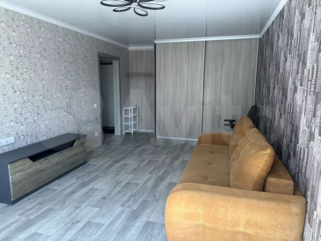 1-к. квартира, 43 м, 4/10 эт. - Фото 0