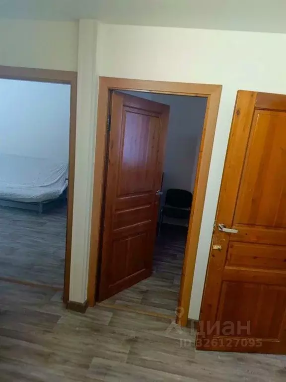 3-к кв. Новосибирская область, Новосибирск Академгородок мкр, ул. ... - Фото 2