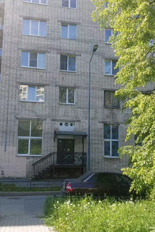 Комната 18 м в 8-к., 3/9 эт. - Фото 1
