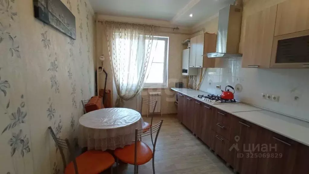 1-к кв. Краснодарский край, Новороссийск Шиллеровская ул., 7 (40.3 м) - Фото 1